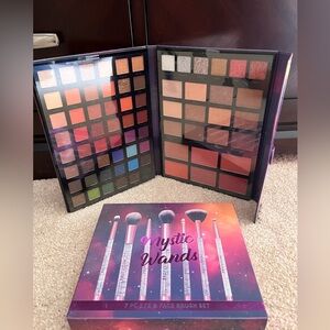 Brand New Make up Pallette and Face brush set